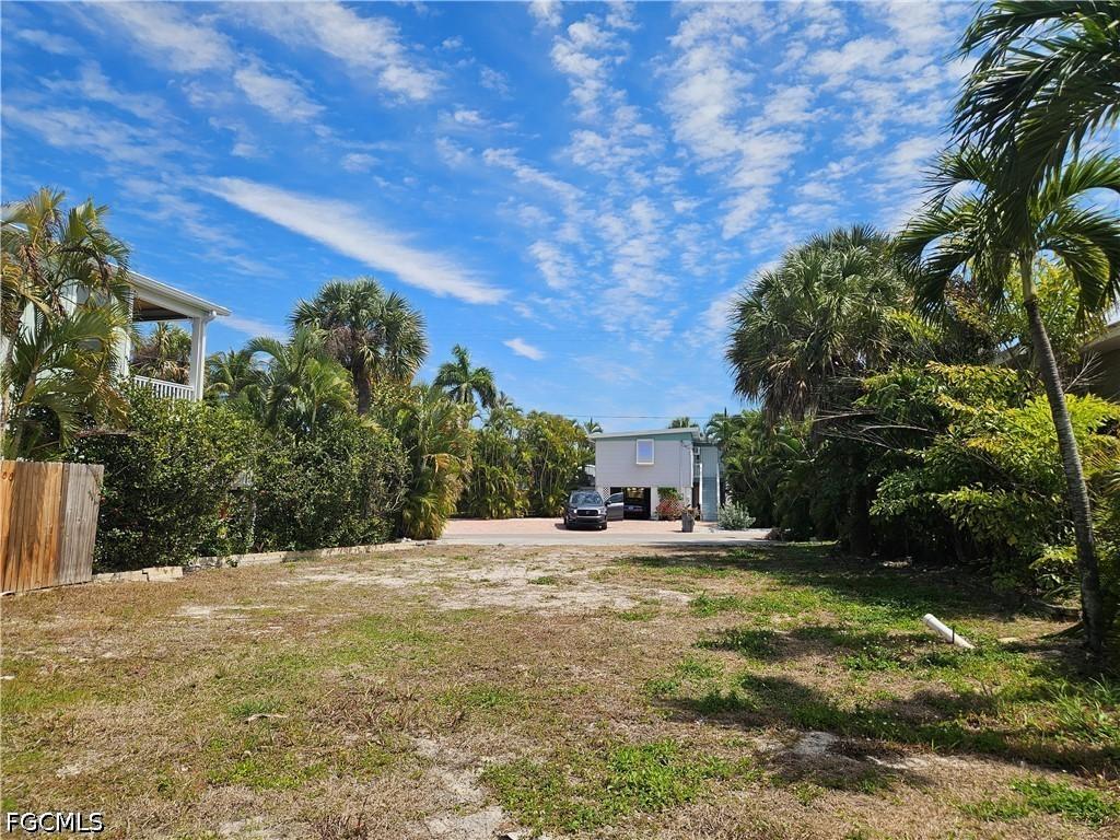 205 Miramar St., Fort Myers Beach, FL 33931