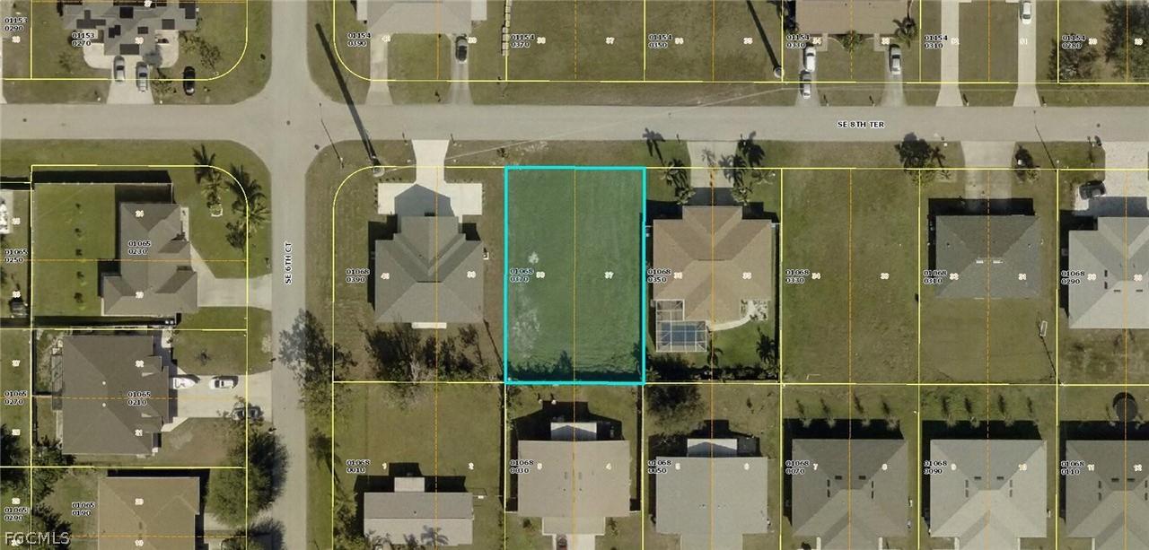 606 SE 8th Ter., Cape Coral, FL 33990
