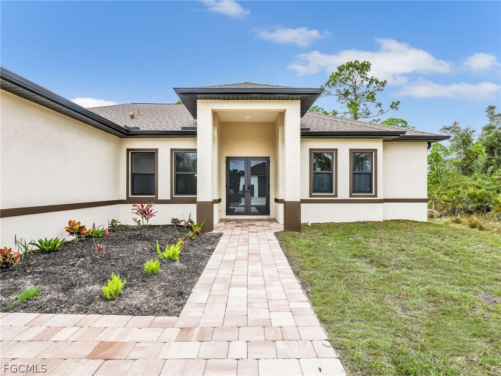 11161 Carnegie Ave., Englewood, FL 34224