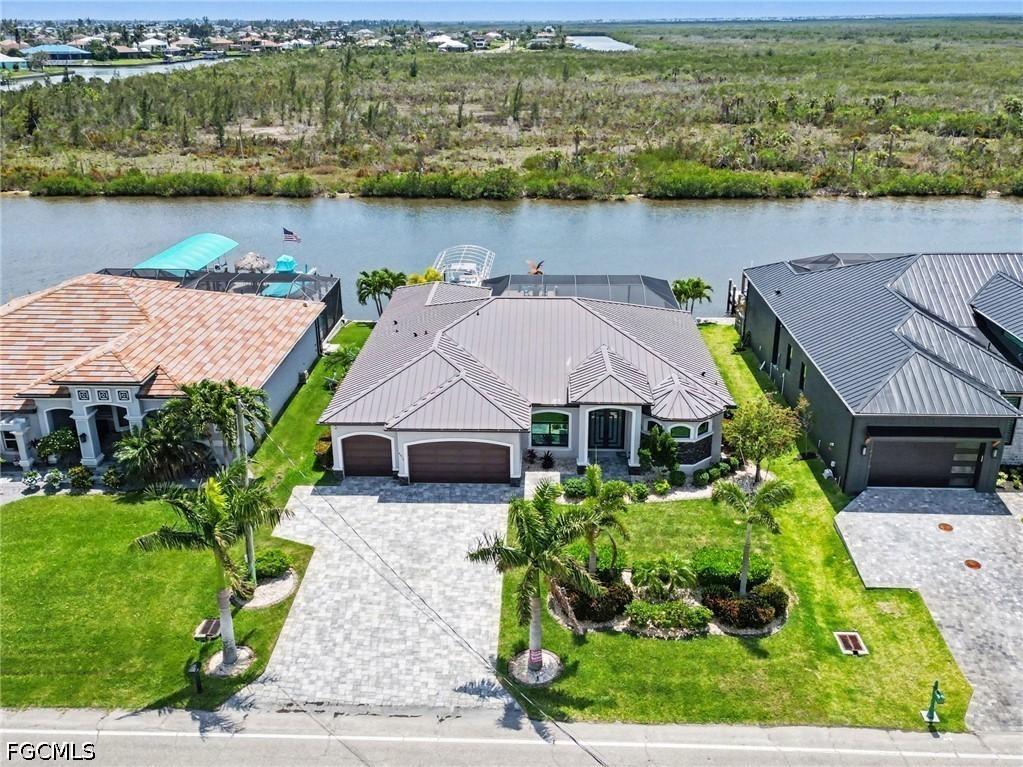 4310 Gulfstream Pkwy., Cape Coral, FL 33993