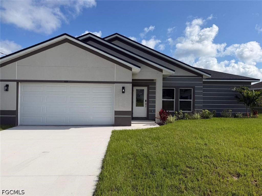 484 Westdale Ave., Lehigh Acres, FL 33972
