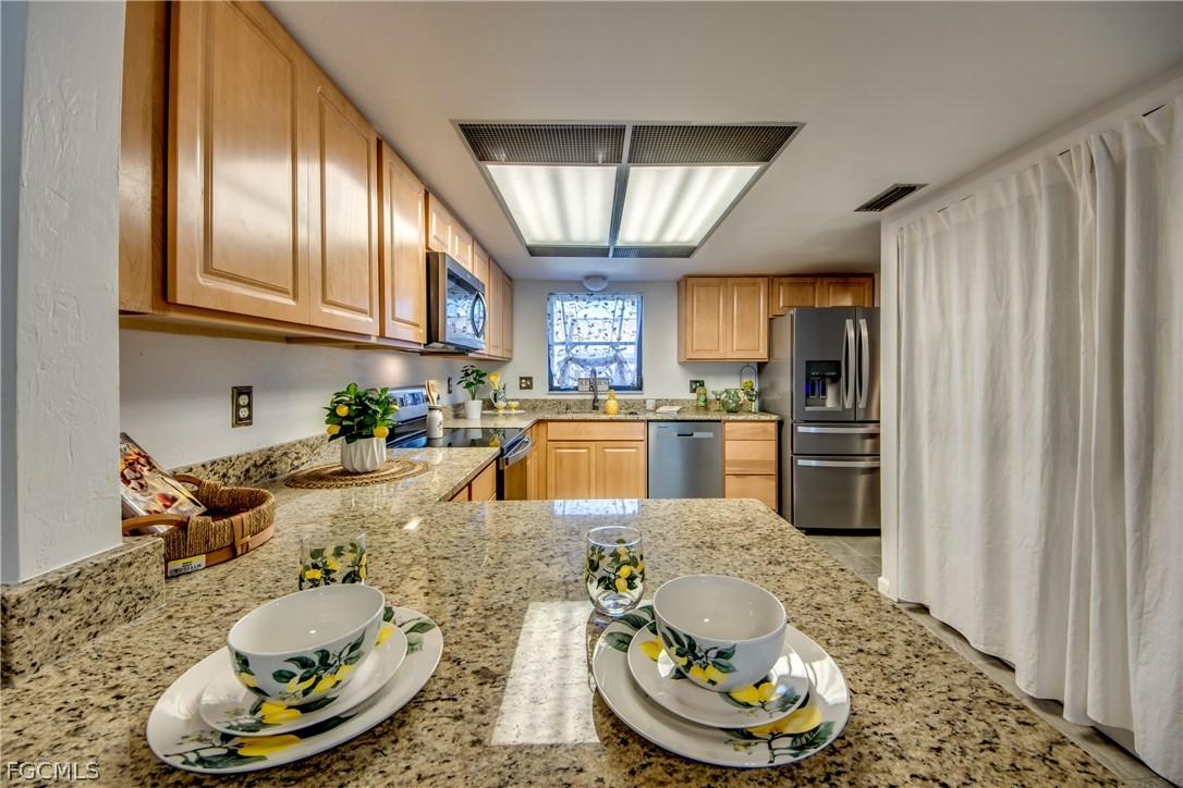 15350 Moonraker Ct. #304, North Fort Myers, FL 33917