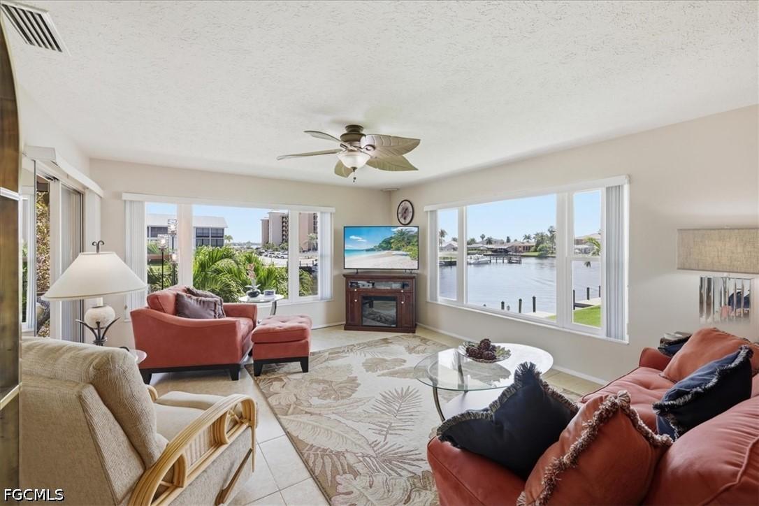 4231 SE 19th Pl. #2J, Cape Coral, FL 33904