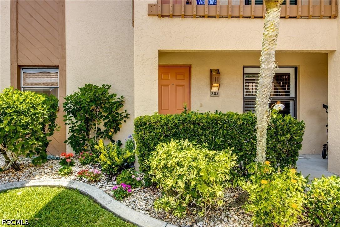 15350 Moonraker Ct. #303, North Fort Myers, FL 33917