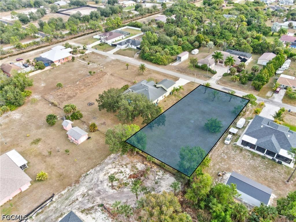 713 Plumosa Ave., Lehigh Acres, FL 33972