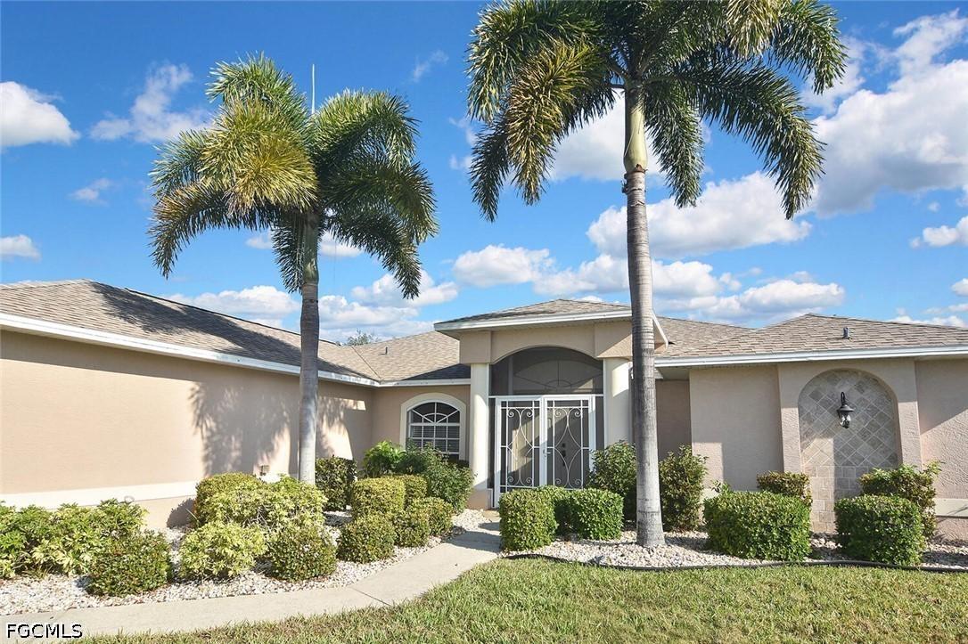 601 SE 15th Ter., Cape Coral, FL 33990