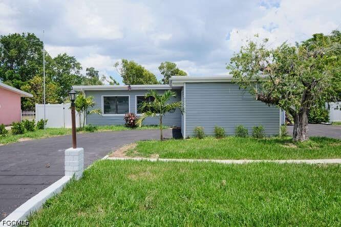 4370 Deleon St., Fort Myers, FL 33901