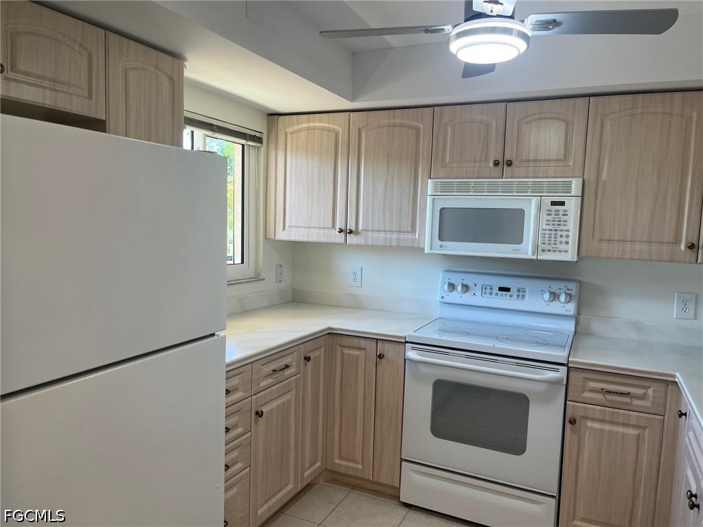 7402 Lake Breeze Dr. #202, Fort Myers, FL 33907