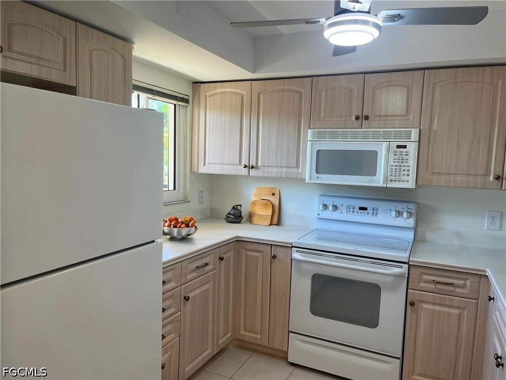 7402 Lake Breeze Dr. #202, Fort Myers, FL 33907