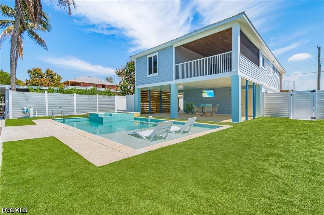 24525 Dolphin St., Bonita Springs, FL 34134