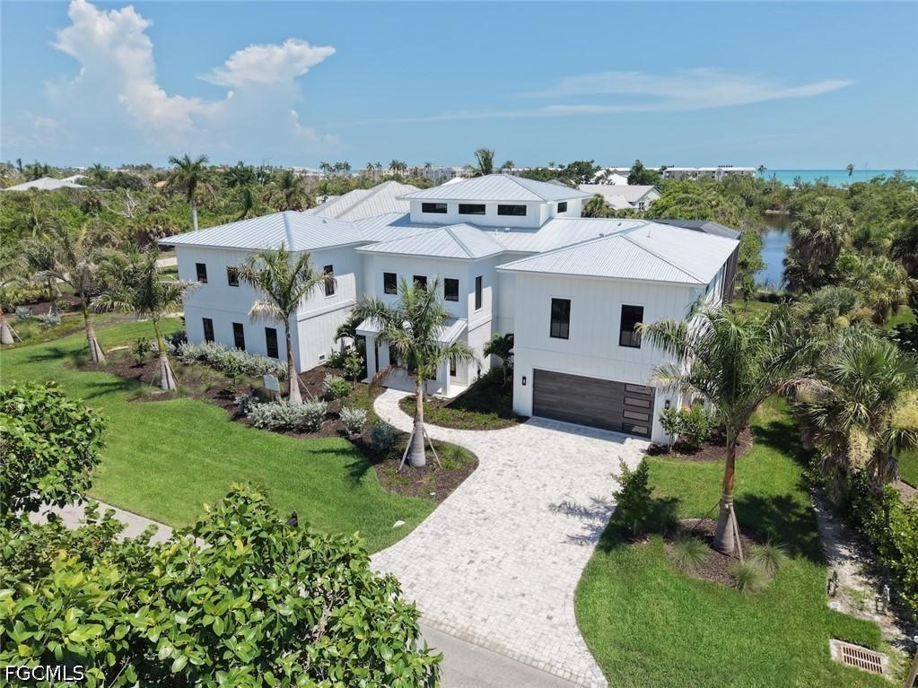 3324 Saint Kilda Rd., Sanibel, FL 33957