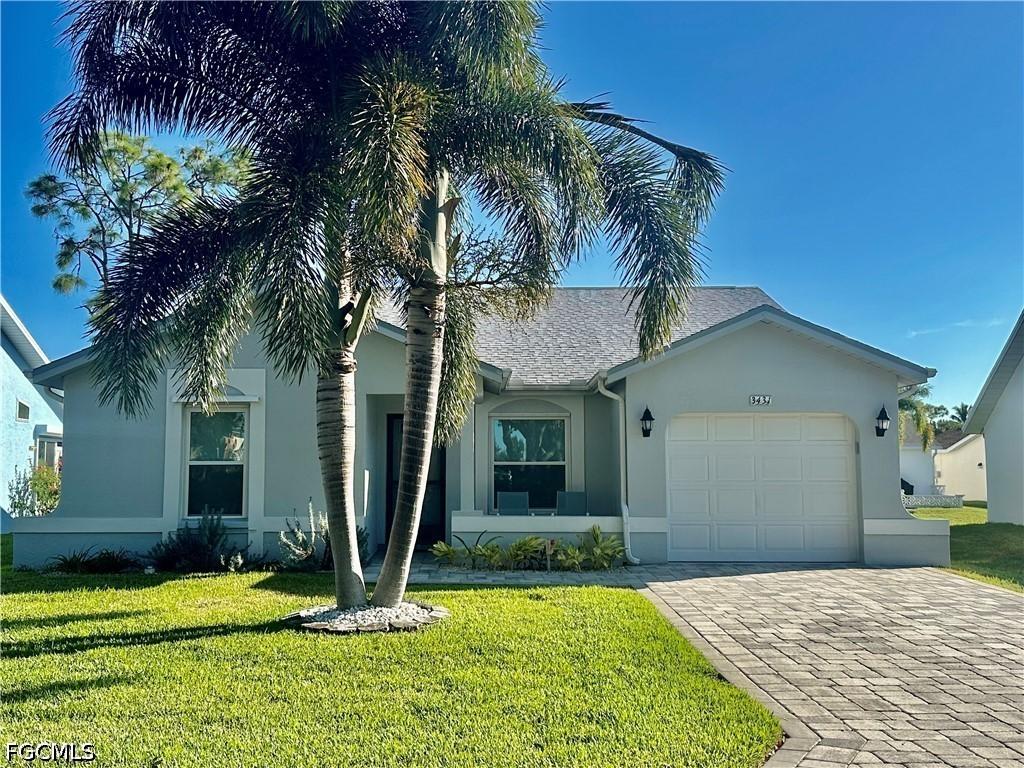 3431 Clubview Dr., North Fort Myers, FL 33917