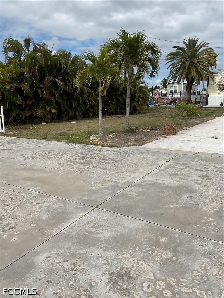 5012 Flamingo Dr., St James City, FL 33956