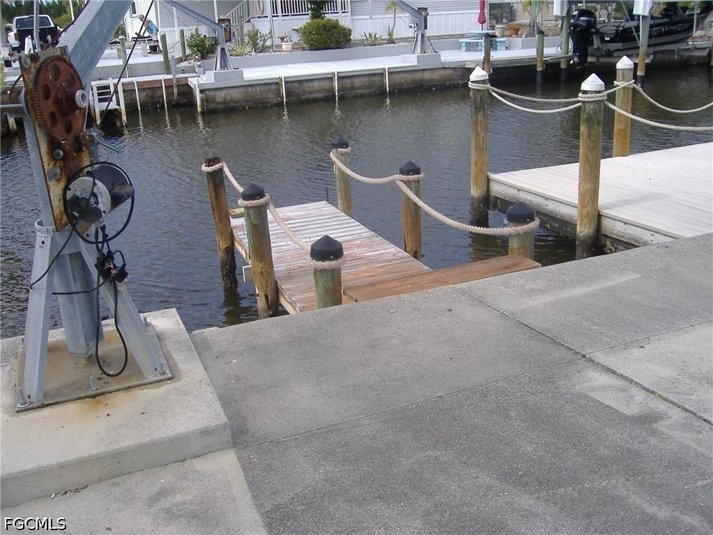 5012 Flamingo Dr., St James City, FL 33956