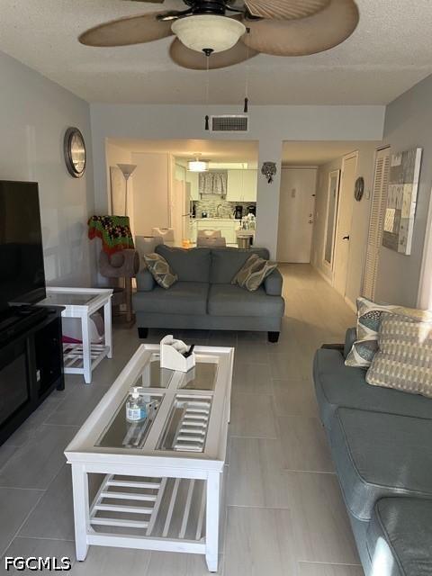 12481 Mcgregor Blvd. #4, Fort Myers, FL 33919