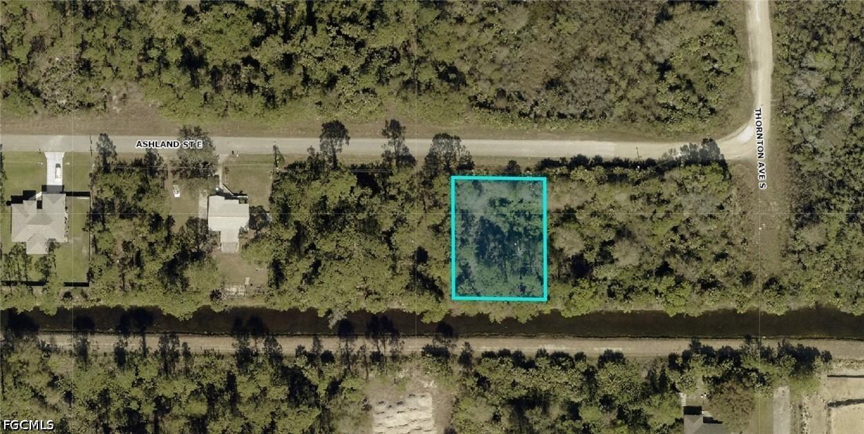 858 Ashland St., Lehigh Acres, FL 33974