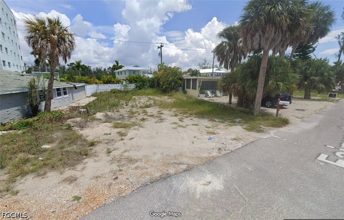 270 Fairweather Ln., Fort Myers Beach, FL 33931