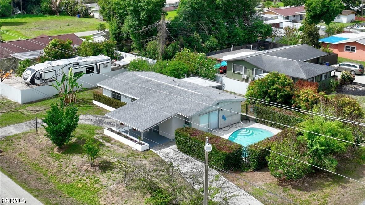 25 Maple Ave., Lehigh Acres, FL 33936