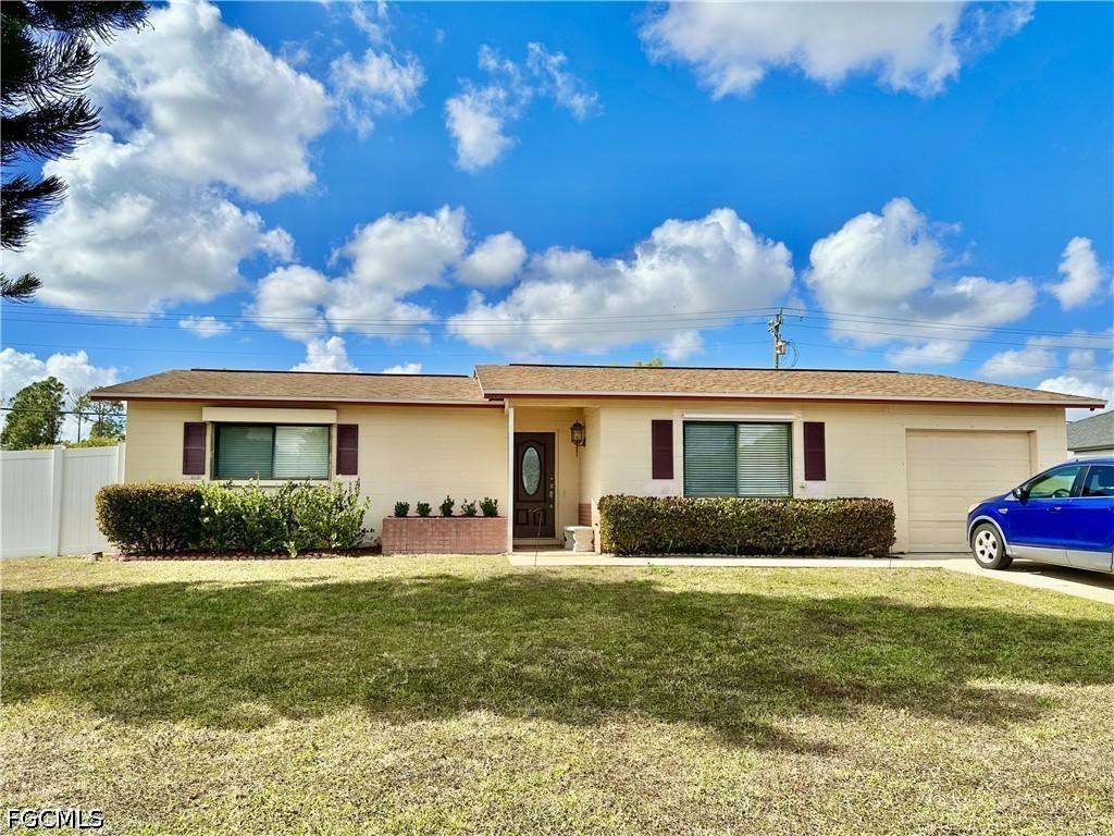 340 Inwood Ave., Lehigh Acres, FL 33936
