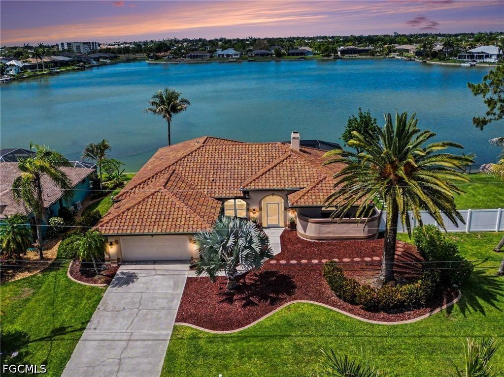 1323 SW 27th Ter., Cape Coral, FL 33914