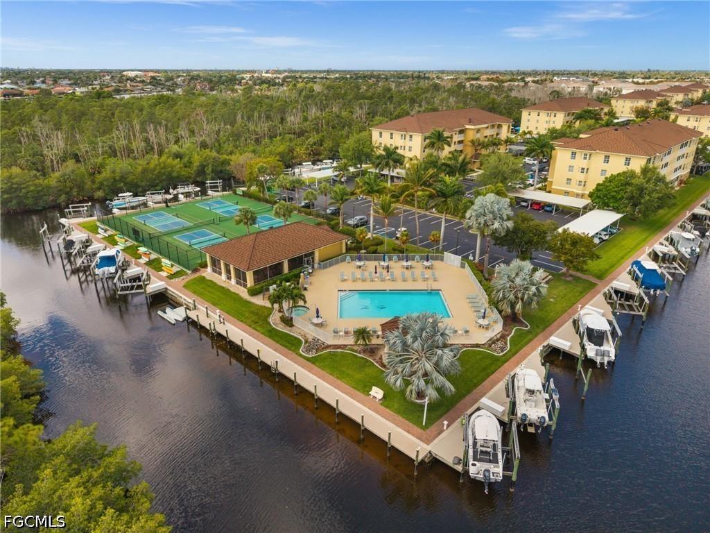 1781 Four Mile Cove Pkwy. #111, Cape Coral, FL 33990