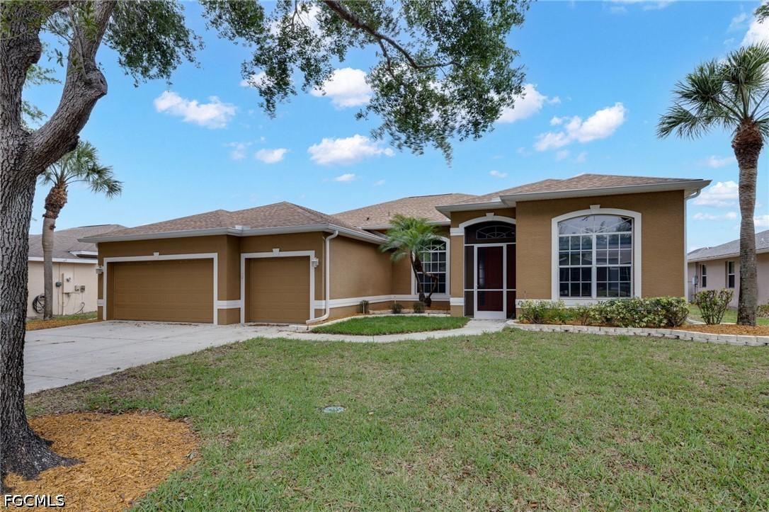 17451 Stepping Stone Dr., Fort Myers, FL 33967