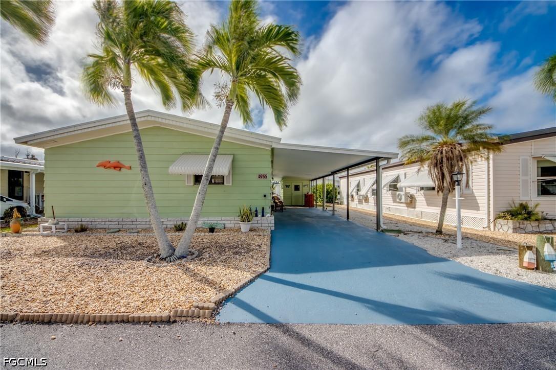 4955 Porky Ln., St. James City, FL 33956