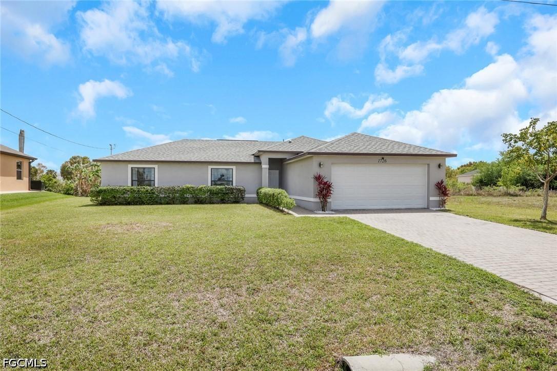 1726 NE 10th Ln., Cape Coral, FL 33909