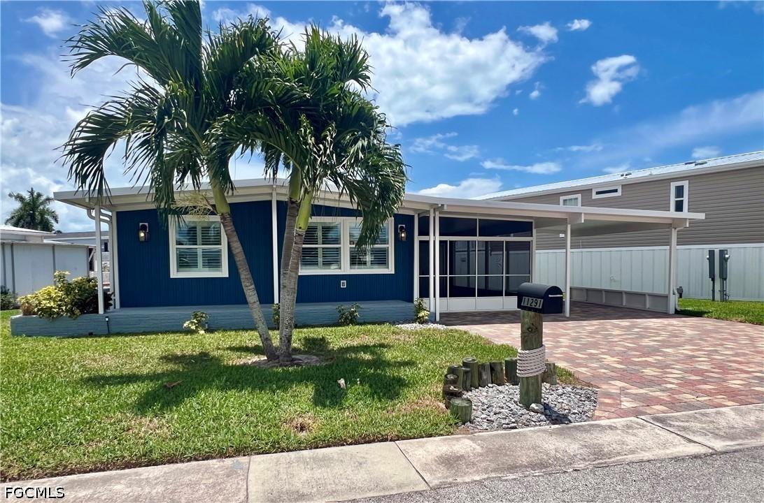 11291 Bougainvillea Ln., Fort Myers Beach, FL 33931