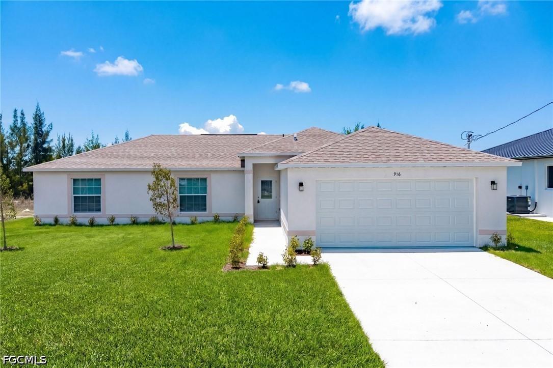 916 NE 1st Pl., Cape Coral, FL 33909