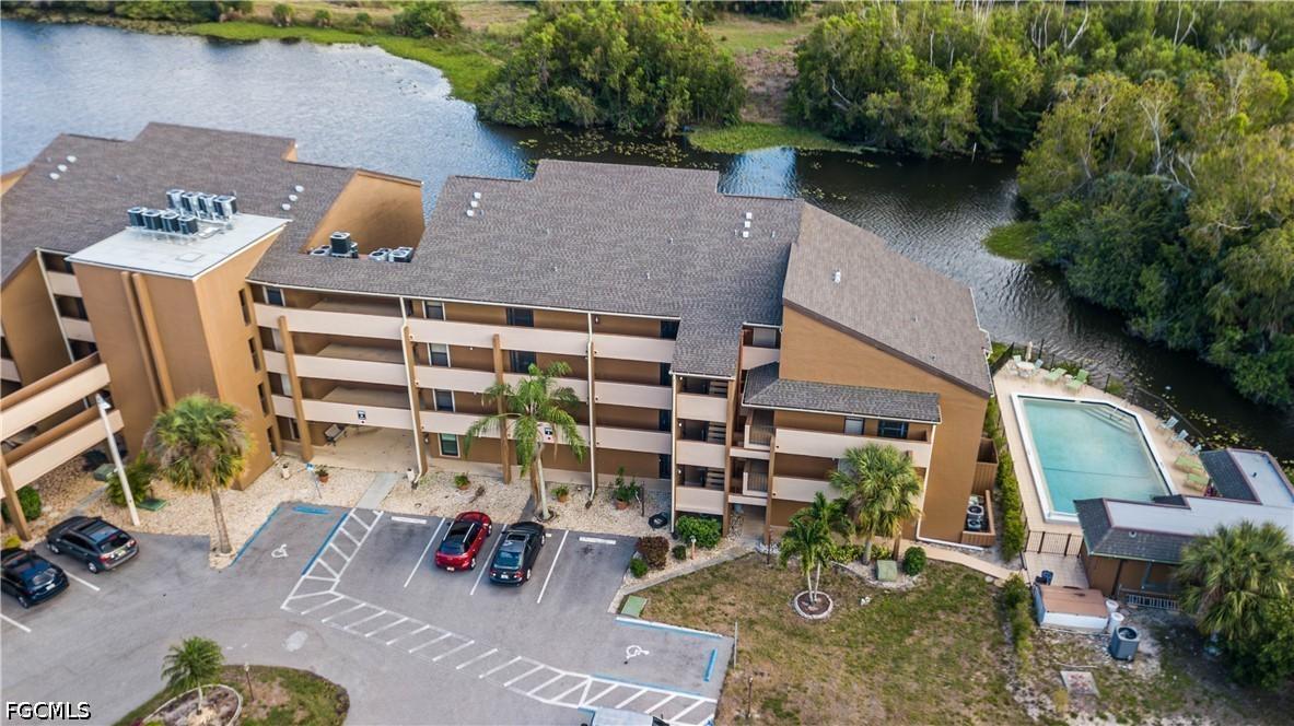 2069 W Lakeview Blvd. #E1, North Fort Myers, FL 33903