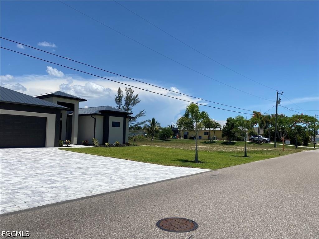 2005 SW 8th Ct., Cape Coral, FL 33991