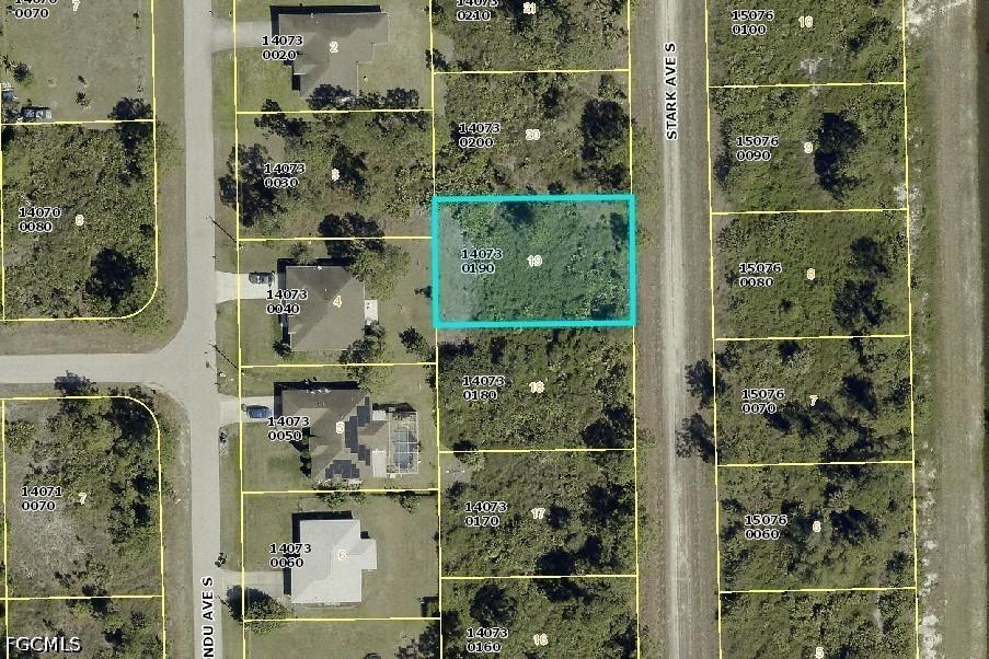 646 Stark Ave., Lehigh Acres, FL 33974