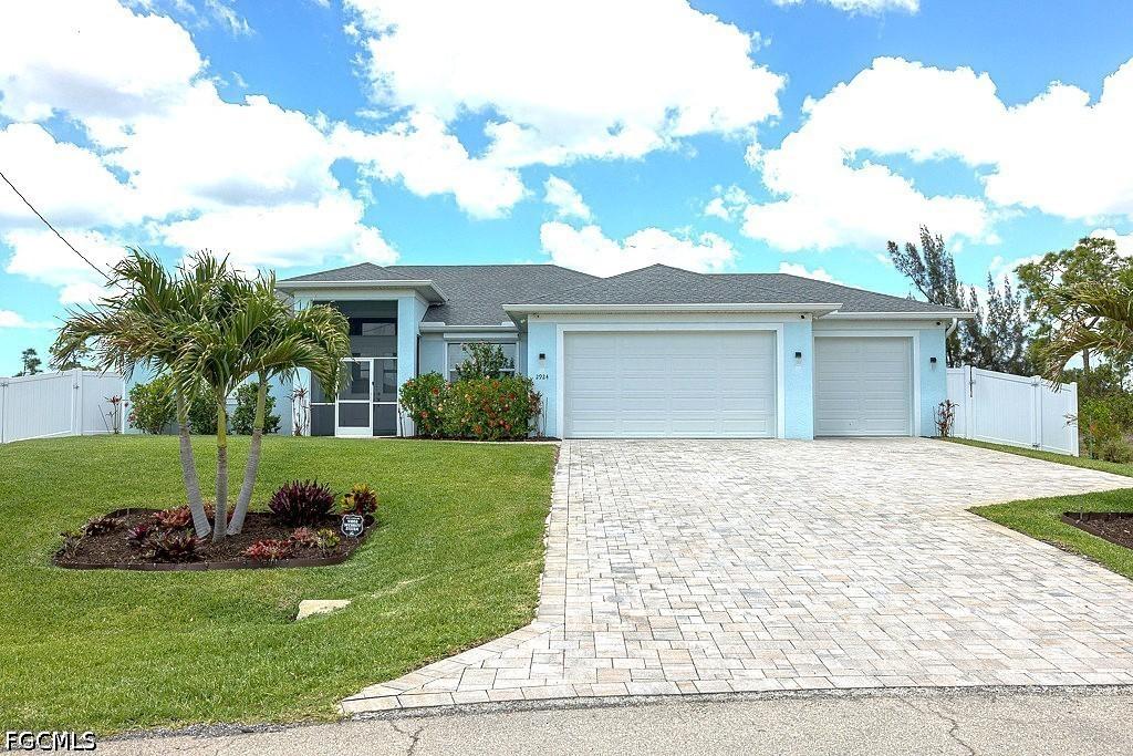 2924 NW 22nd Ave., Cape Coral, FL 33993