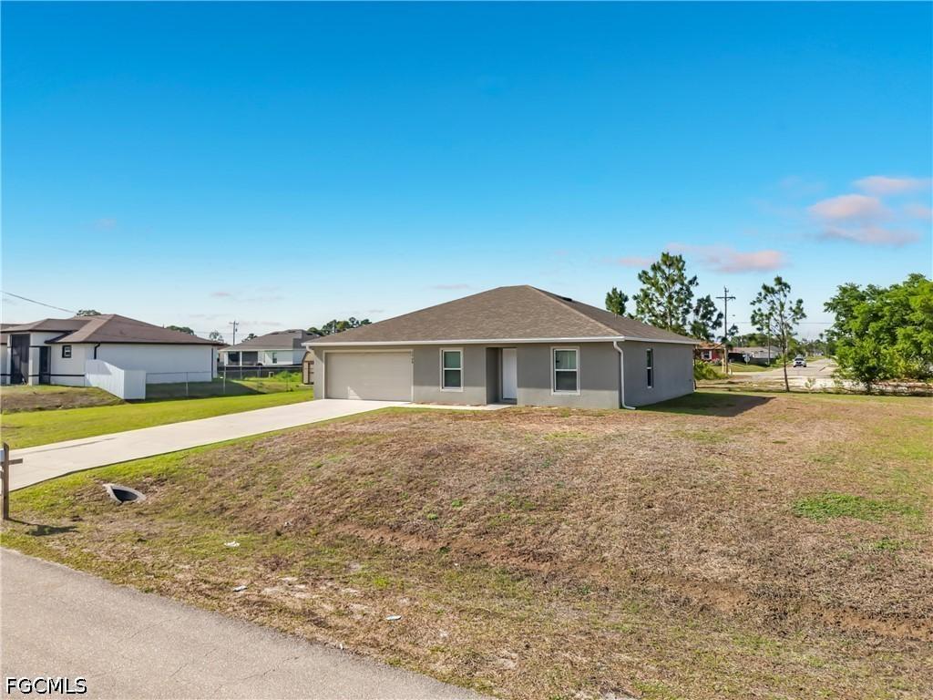 2908 24th St., Lehigh Acres, FL 33976