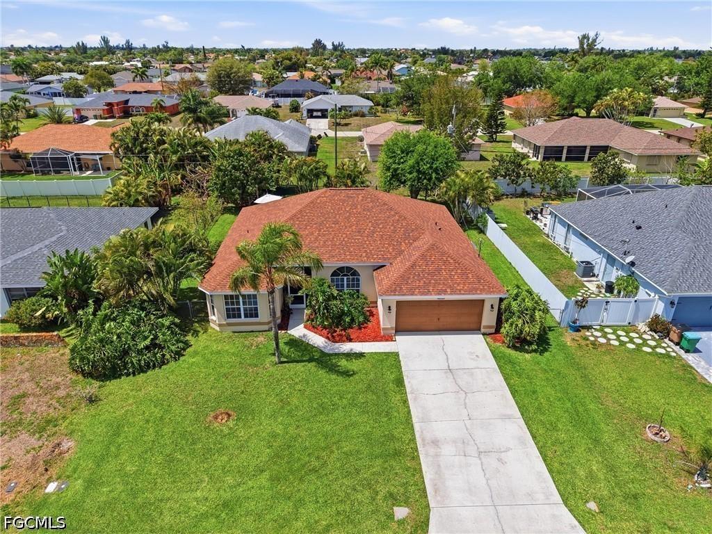2118 Country Club Blvd., Cape Coral, FL 33990