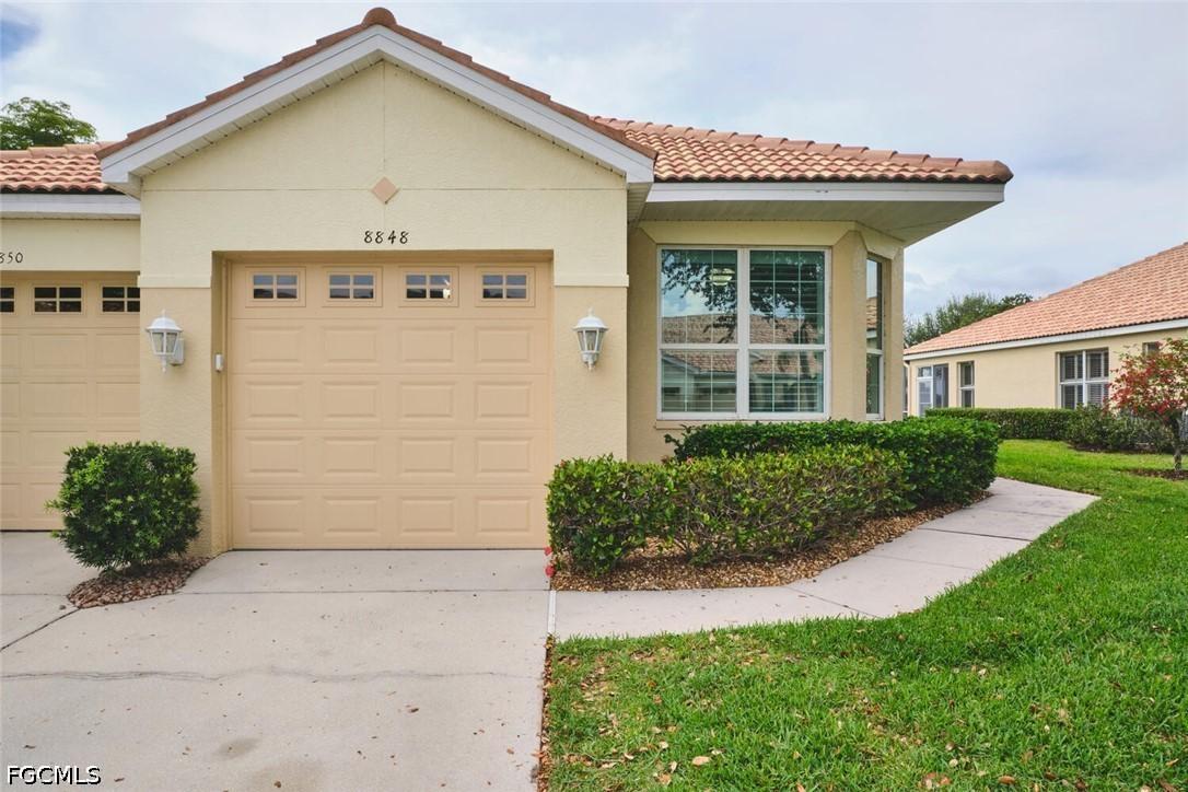 8848 Middlebrook Dr., Fort Myers, FL 33908