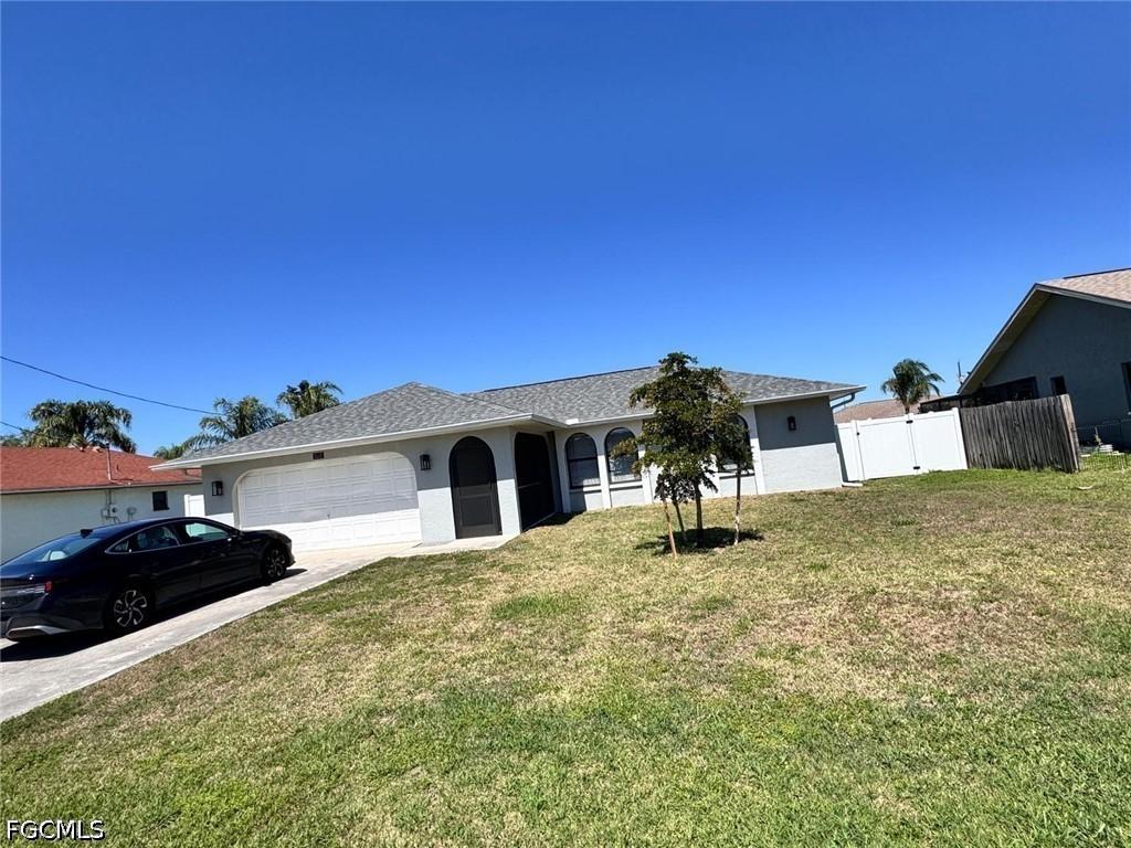 2115 SE 14th St., Cape Coral, FL 33990