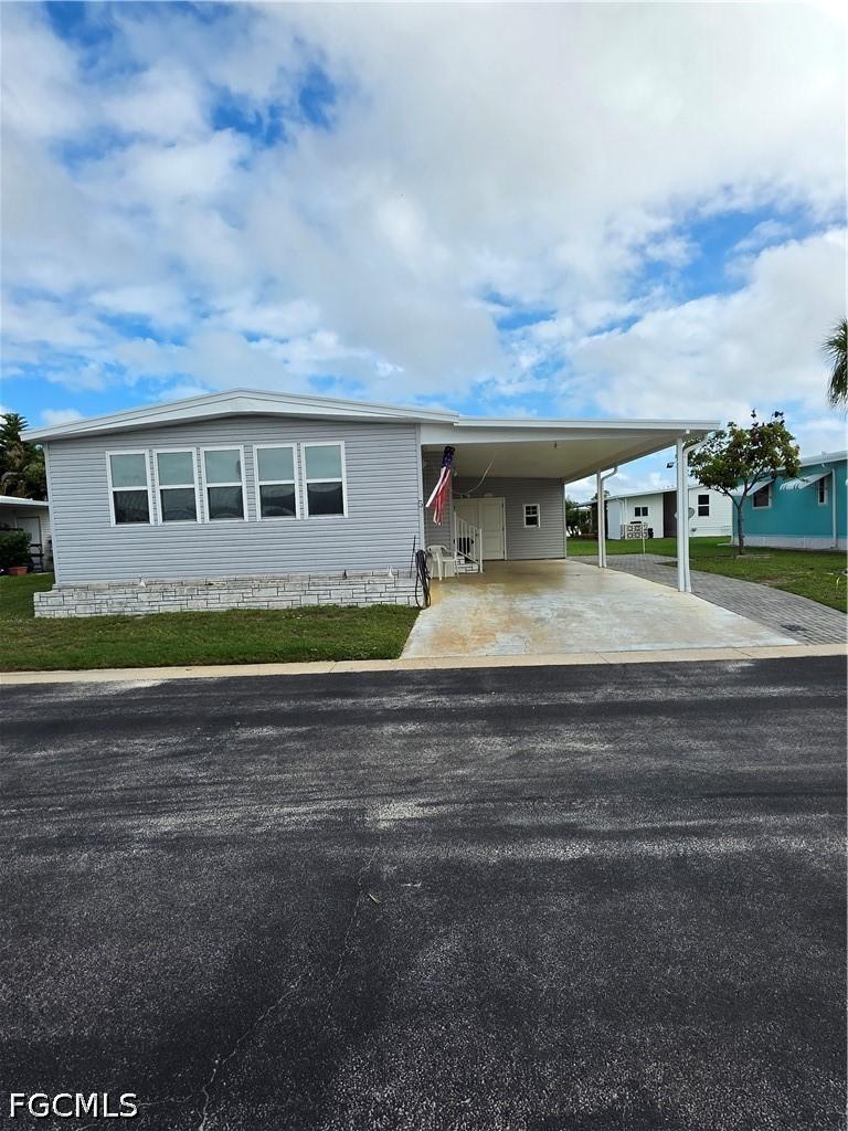 5 Hay St., Alva, FL 33920