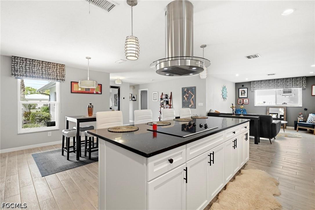 2124 Saint Croix Ave., Fort Myers, FL 33905