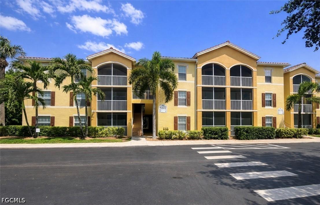 4122 Residence Dr. #117, Fort Myers, FL 33901