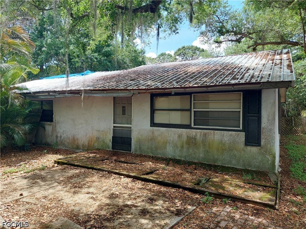 7534 Mcdaniel Dr., North Fort Myers, FL 33917