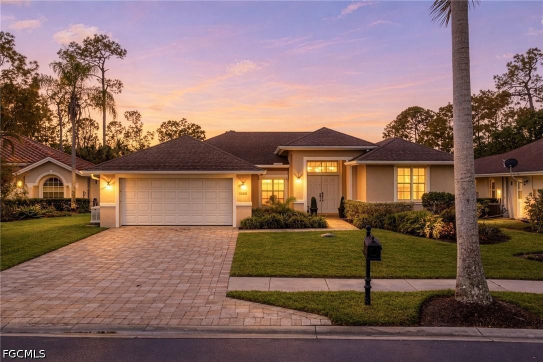 1059 Briarwood Blvd., Naples, FL 34104