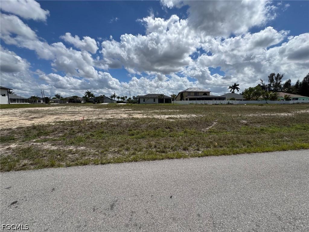 2717 NW 46th Ave., Cape Coral, FL 33993