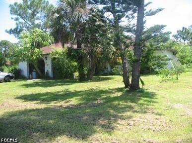 620 Mcarthur Ave., Lehigh Acres, FL 33936