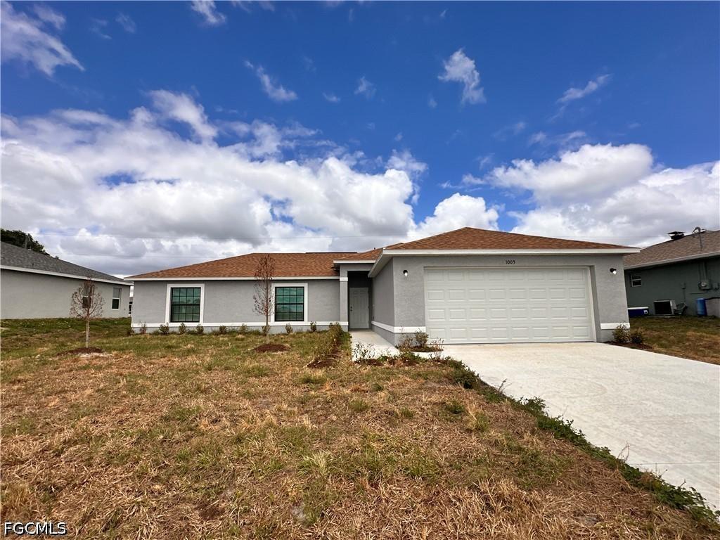 1005 NE 14th Ter., Cape Coral, FL 33909