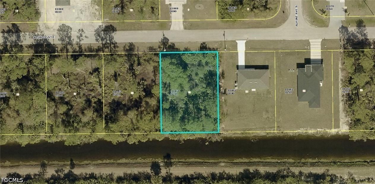 928 Alcalde St., Lehigh Acres, FL 33974