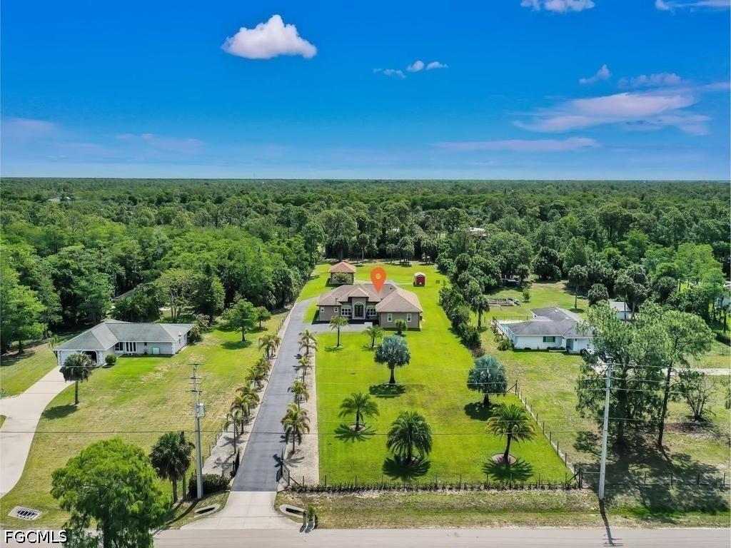 280 23rd St., Naples, FL 34117