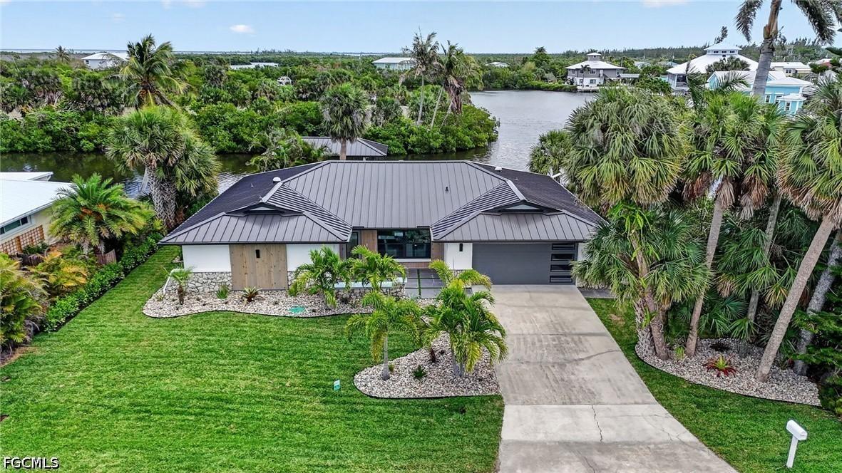 16340 Buccaneer St., Bokeelia, FL 33922