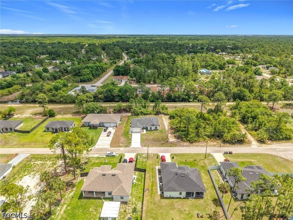 185 Thornton Ave., Lehigh Acres, FL 33974